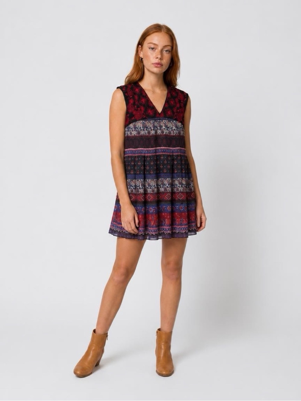 Sleeveless Embroidered Patterned Mini Dress - Red & Black
